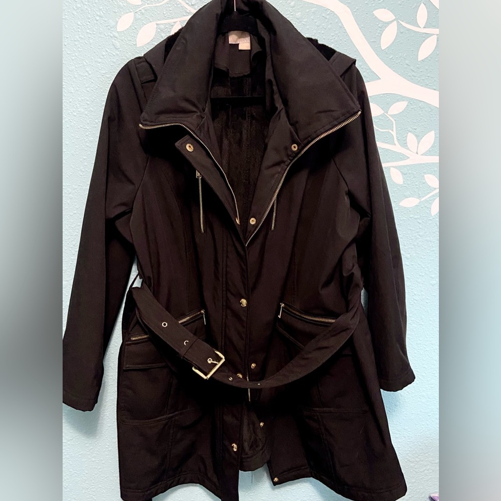 Micheal Kors black coat size 2x excellent condition!